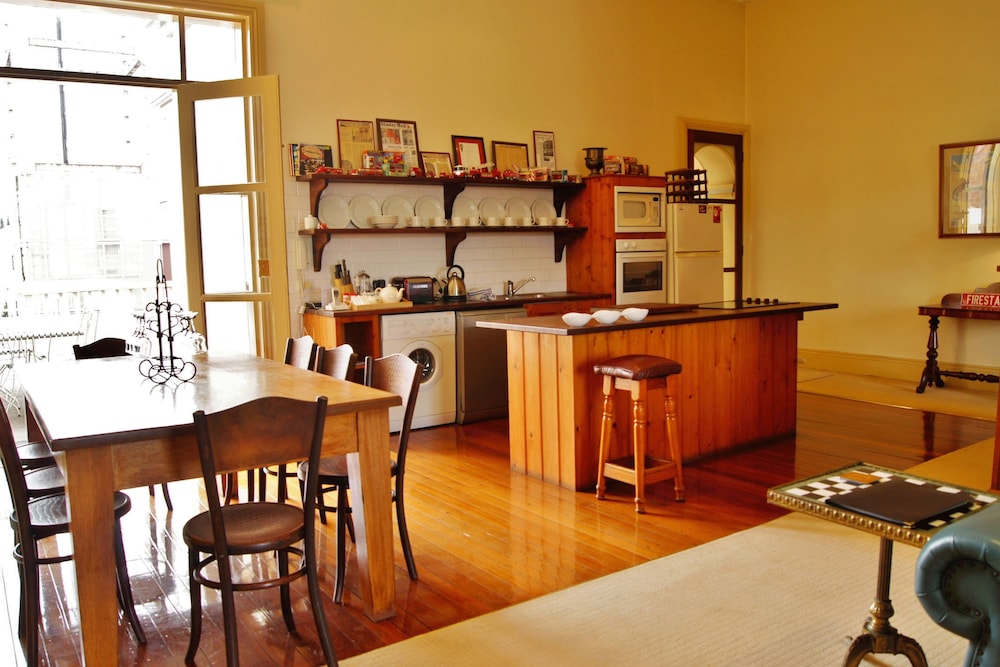 Fire Station Inn(Apartment) 40/50