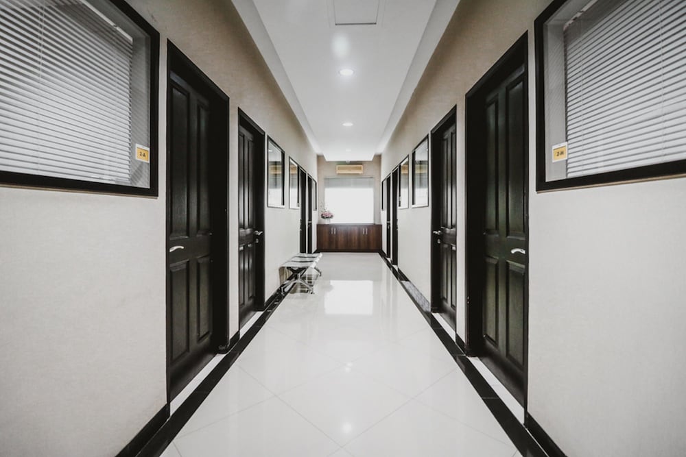 Reddoorz Near Kebon Jeruk Jakarta 25/32