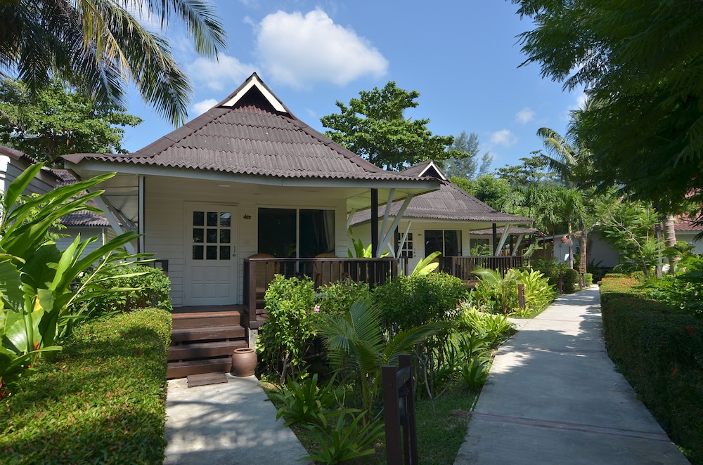Nakara Long Beach Resort 45/50
