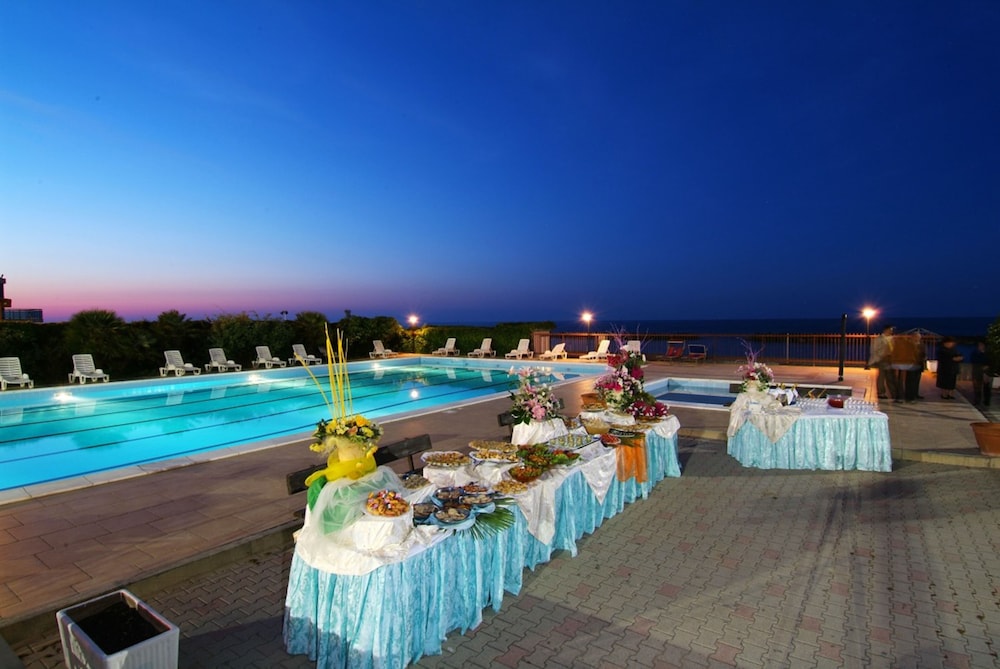 Grand Hotel Montesilvano 44/50