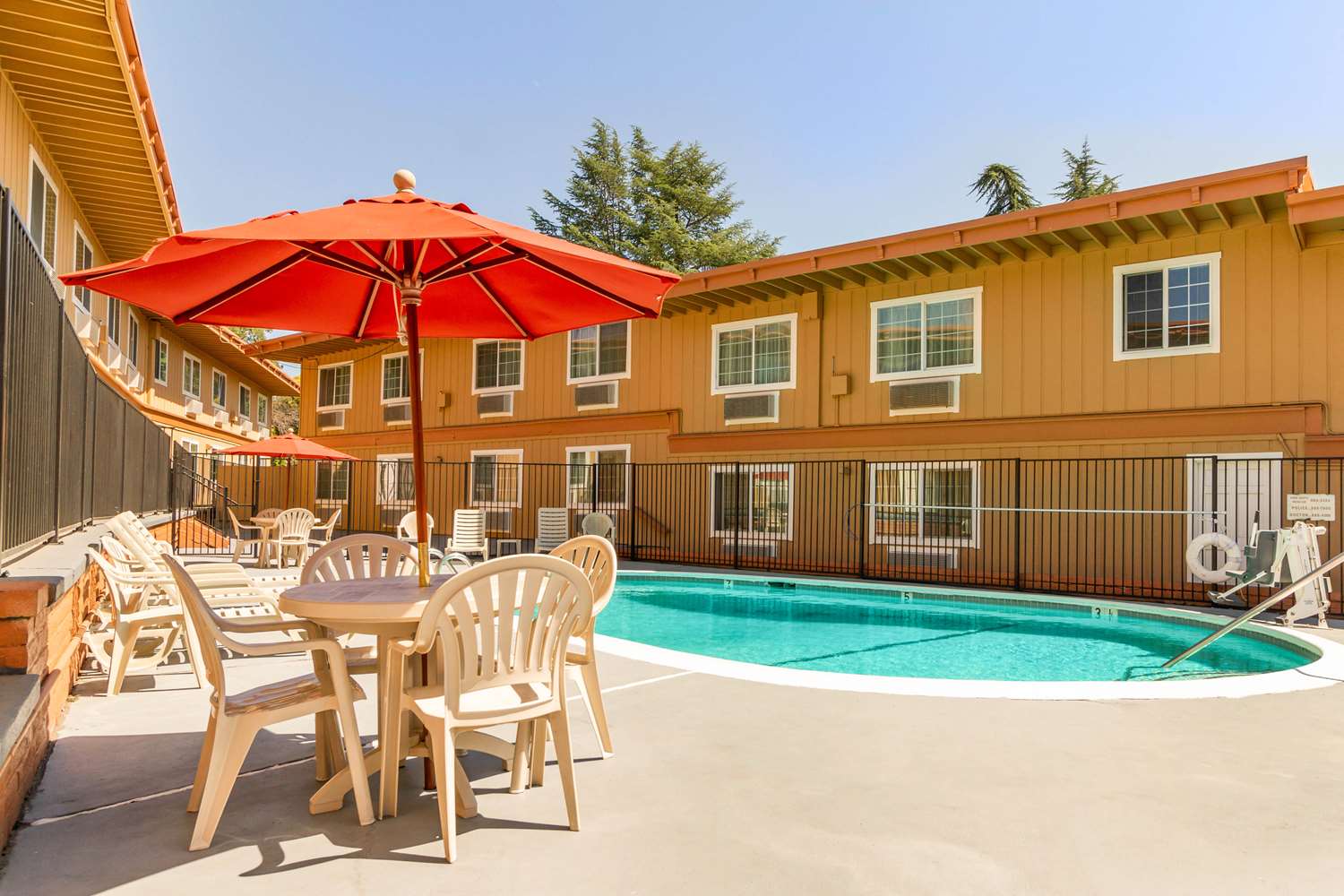 Rodeway Inn Auburn, CA 6/41