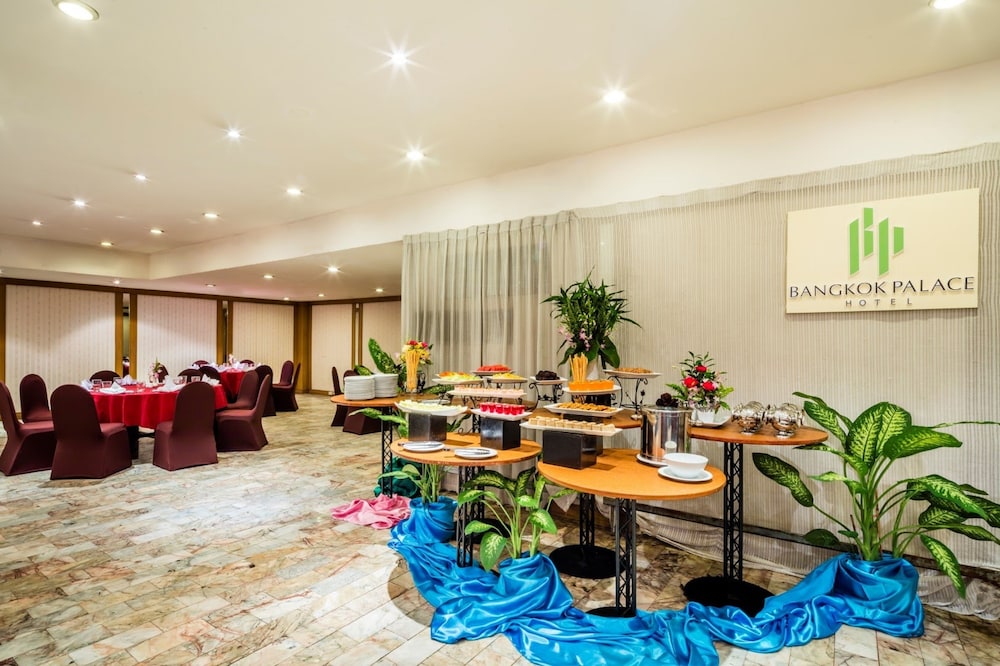 Bangkok Palace Hotel 47/75