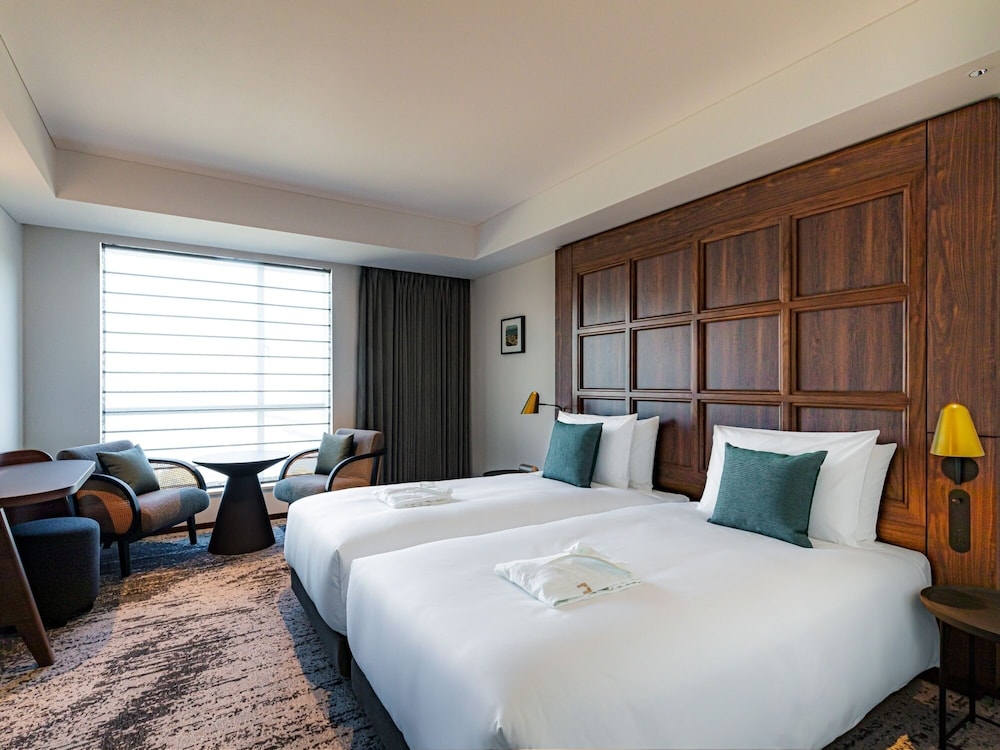 DELUXE, TWIN BEDS, LOW FLOOR