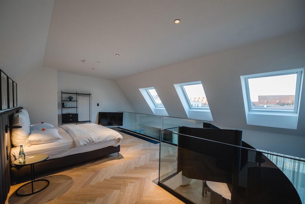 Hotel Maximilian S 14/70