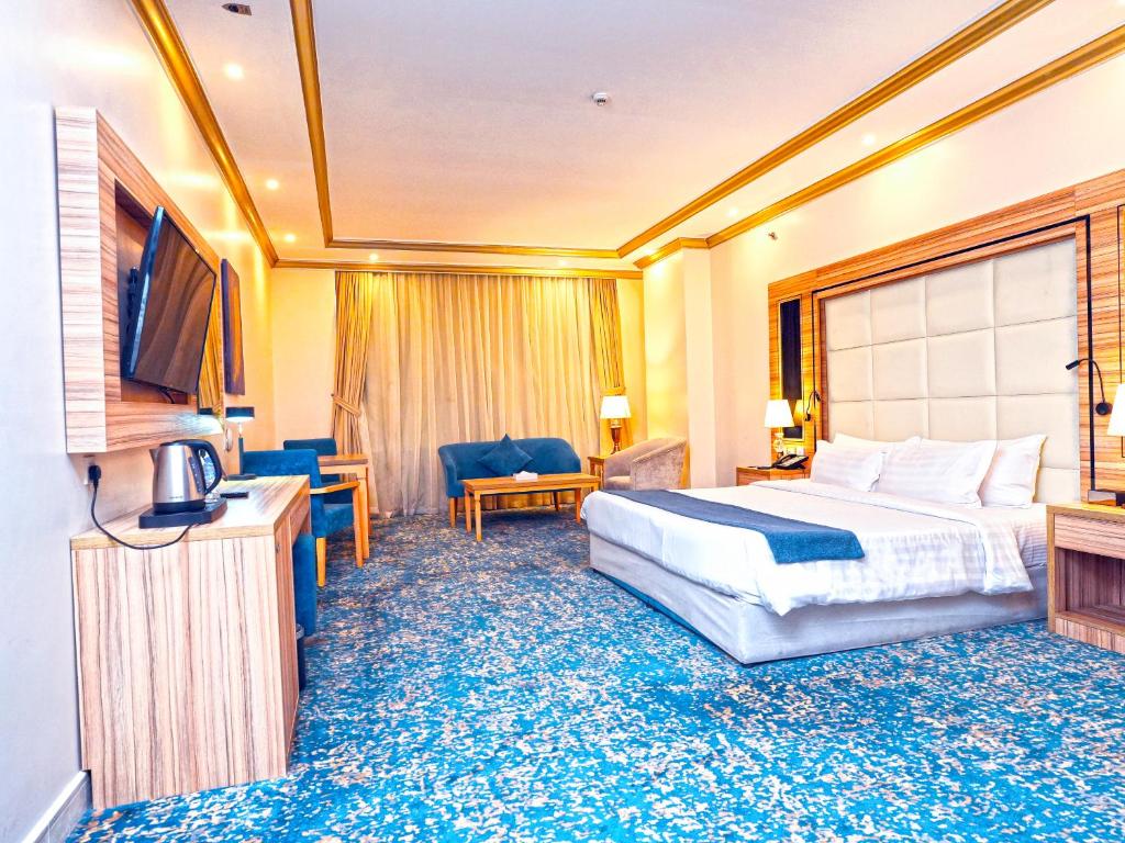 Deluxe, Double Bed