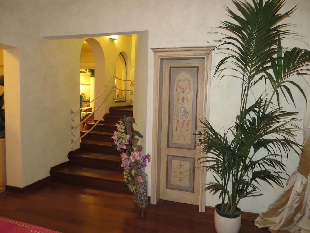 Hotel Villa Tiziana 10/22