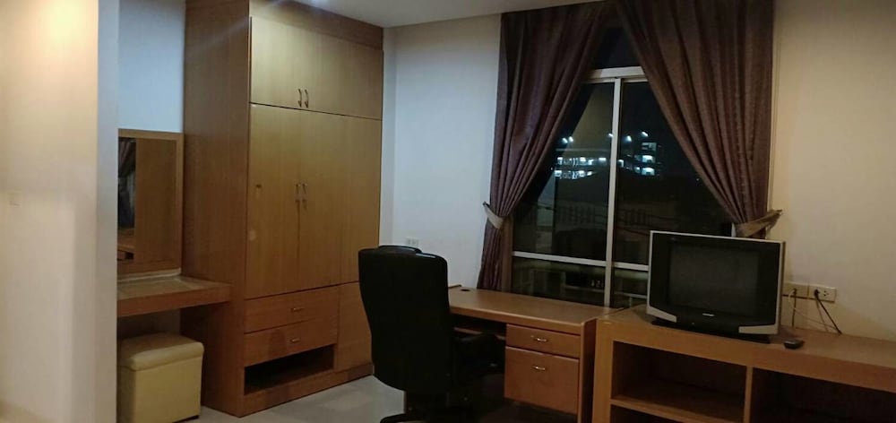 Sena House Paholyothin30 24/29