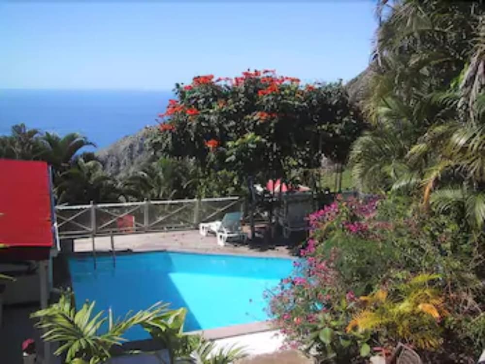 El Momo Cottages 34/38