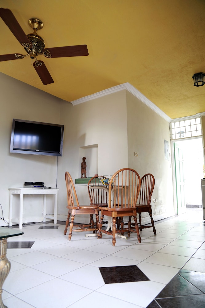Millsborough Guest Apartments 12/17