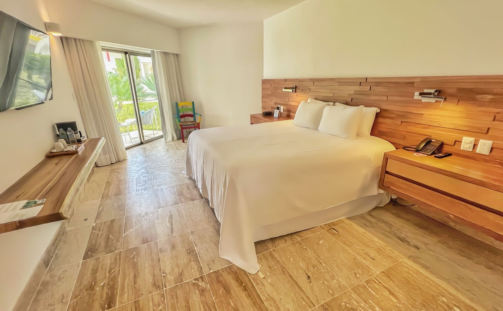 Viva V Samana by Wyndham A Trademark Adults Only All Inclusive 20/67
