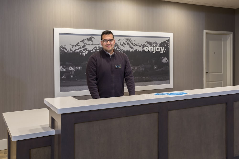 Hampton Inn & Suites-Seattle Woodinville WA 23/51