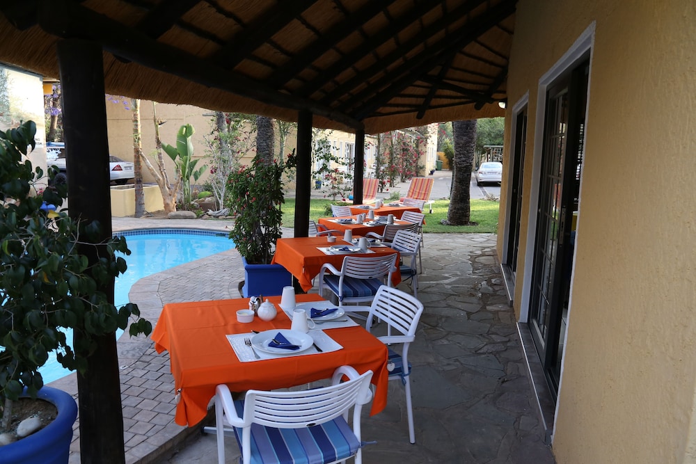 Capbon Guesthouse 35/50