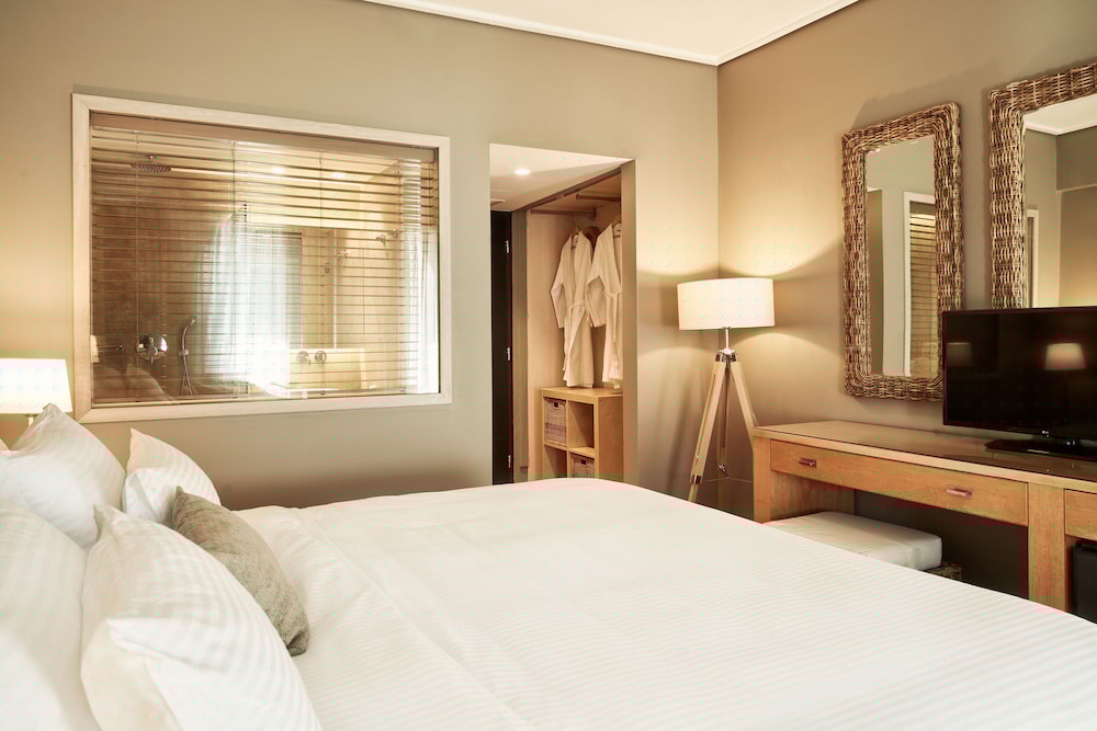 Sea View Cityscape Hotel 20/71