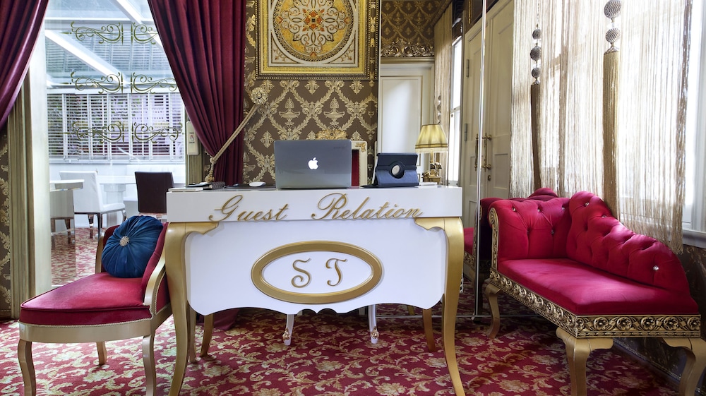 Sultan Tughra Hotel 11/50