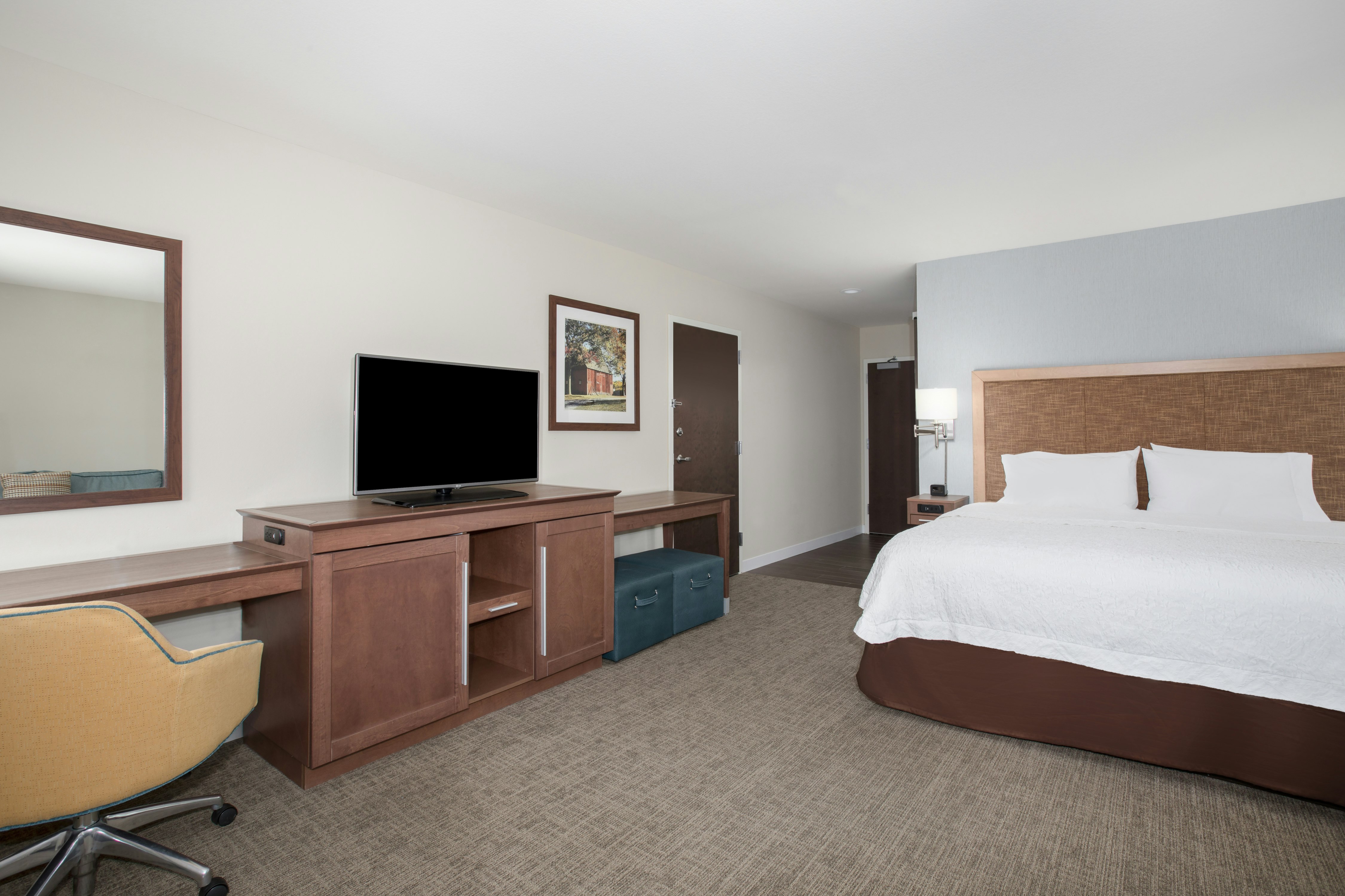 ROOM, KING BED, ACCESSIBLE