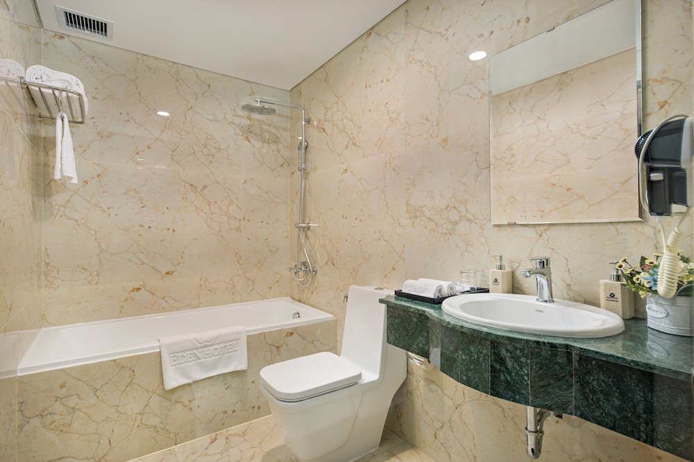 Eden Ocean View Hotel Da Nang 63/64