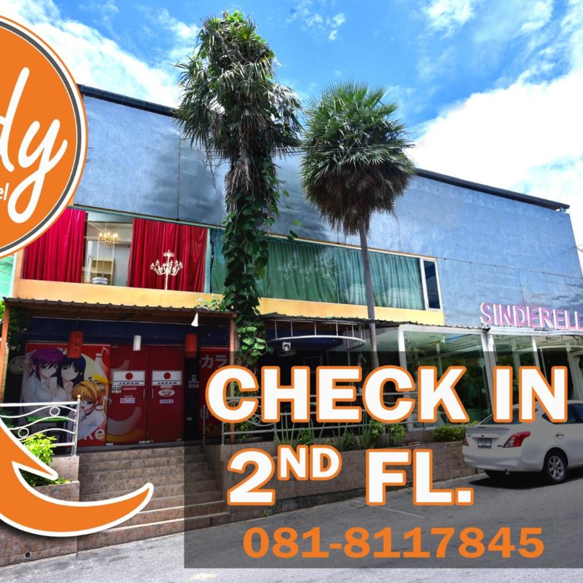 Sindy Room & Hostel 55/62