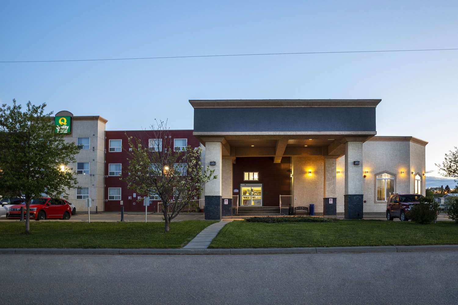 Quality Inn & Suites Whitecourt 1/18
