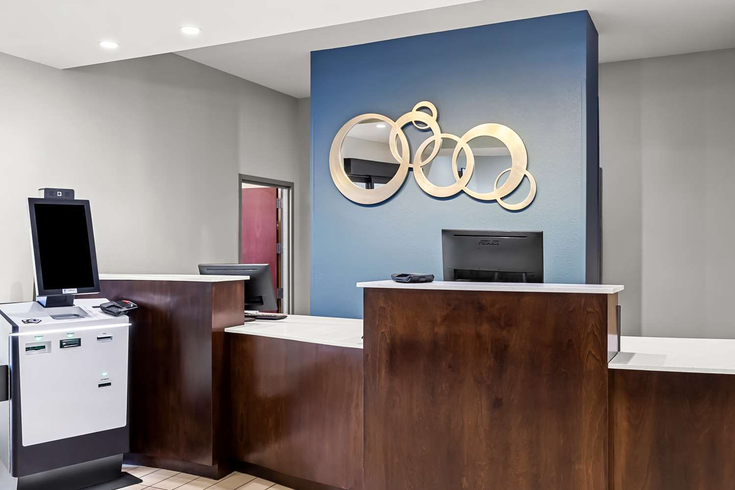 Best Western St. Louis Airport North Hotel & Suite 3/19