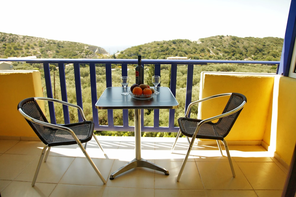Politia Hotel 25/47
