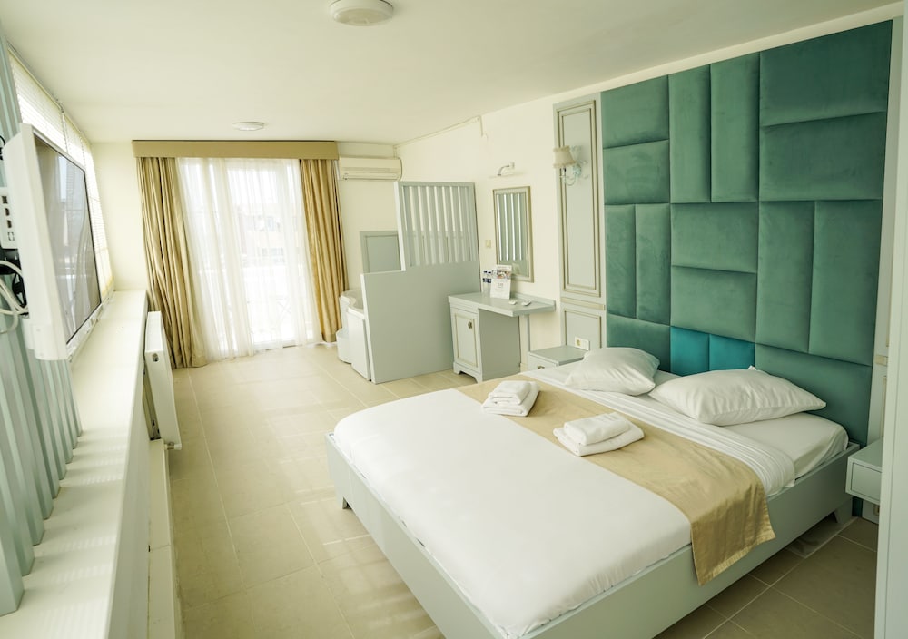Buyukada Cankaya Hotel 18/50