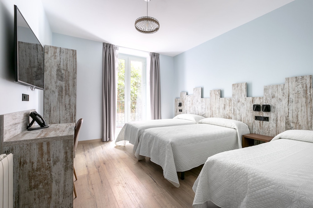 Hostal Anton Martin 23/61