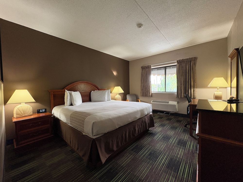 South Shore Inn 18/54