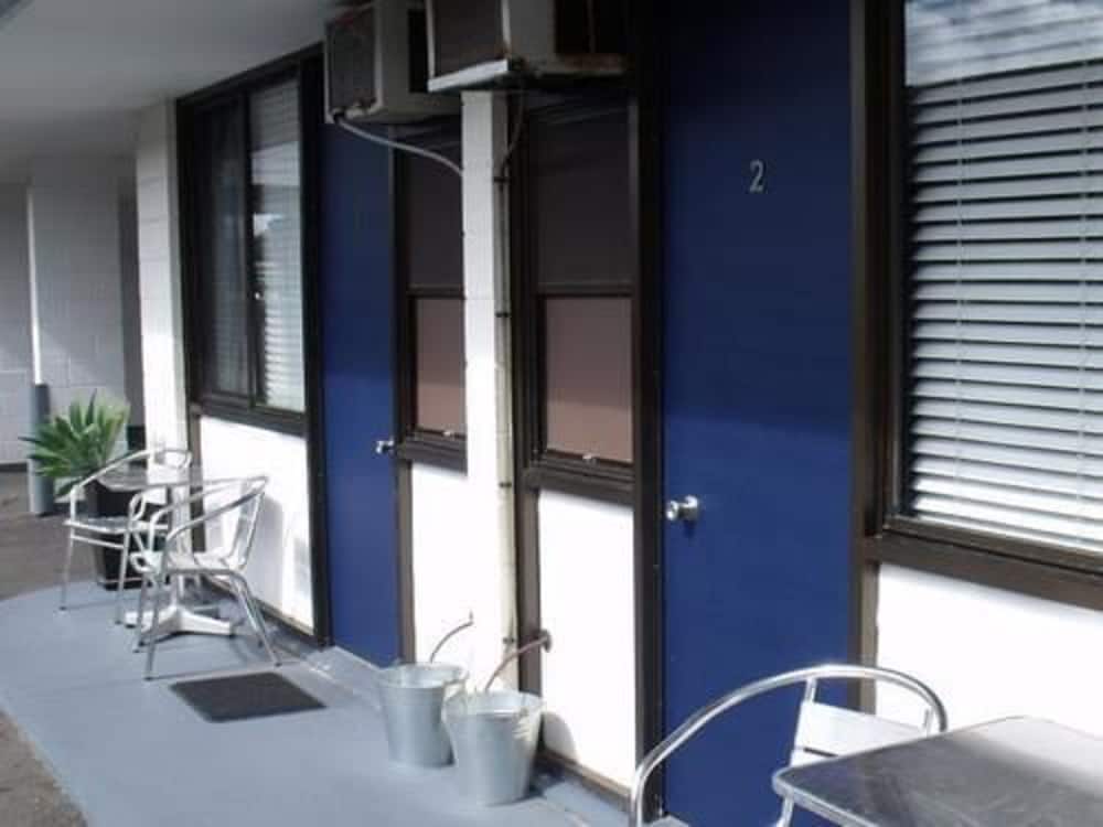 Moffat Beach Motel 6/62