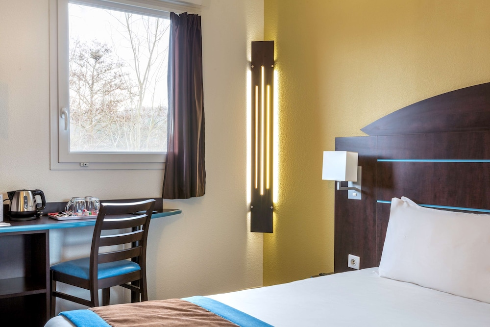 Sure Hotel By Best Western St-Amand-Les-Eaux 11/28