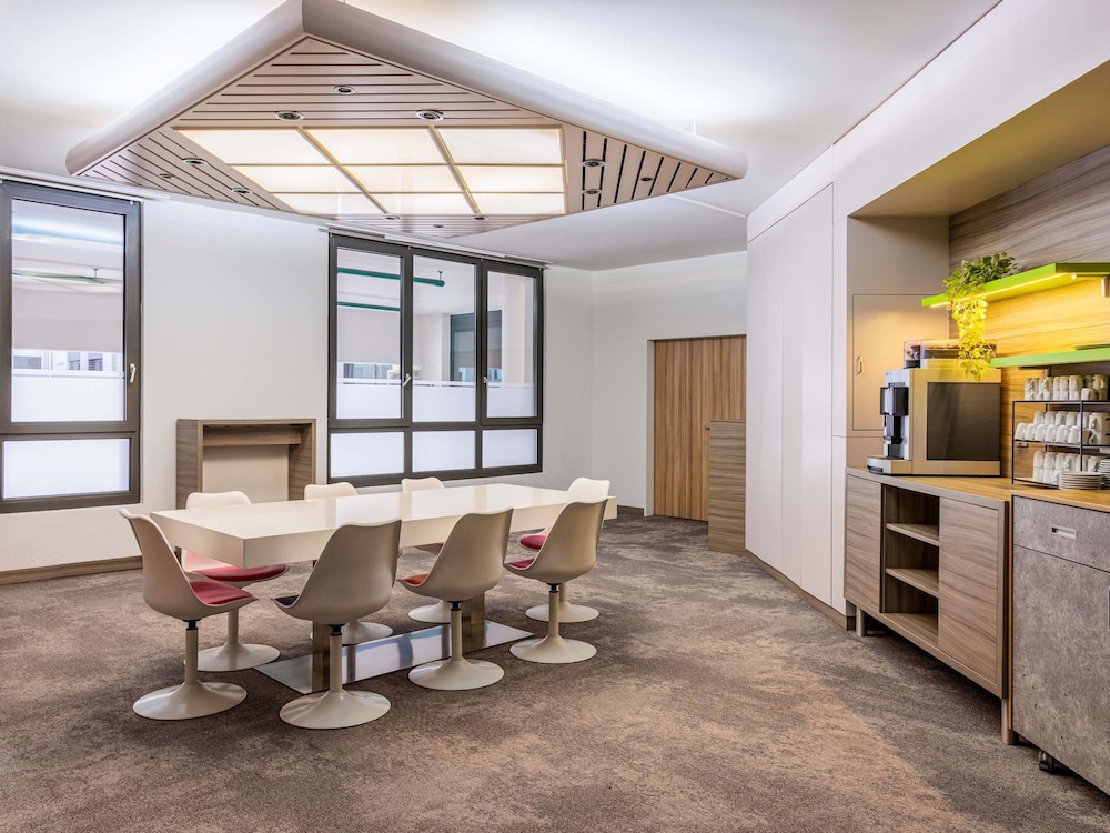 Ibis Lausanne Crissier 23/49