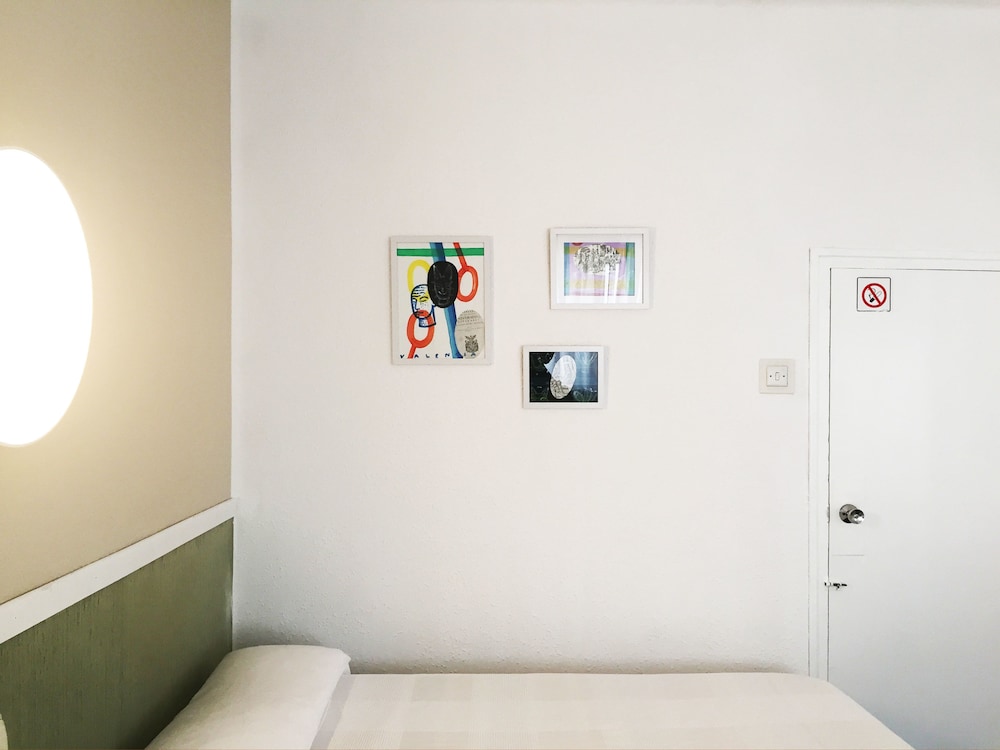 Malvarrosa Beach Rooms 30/41