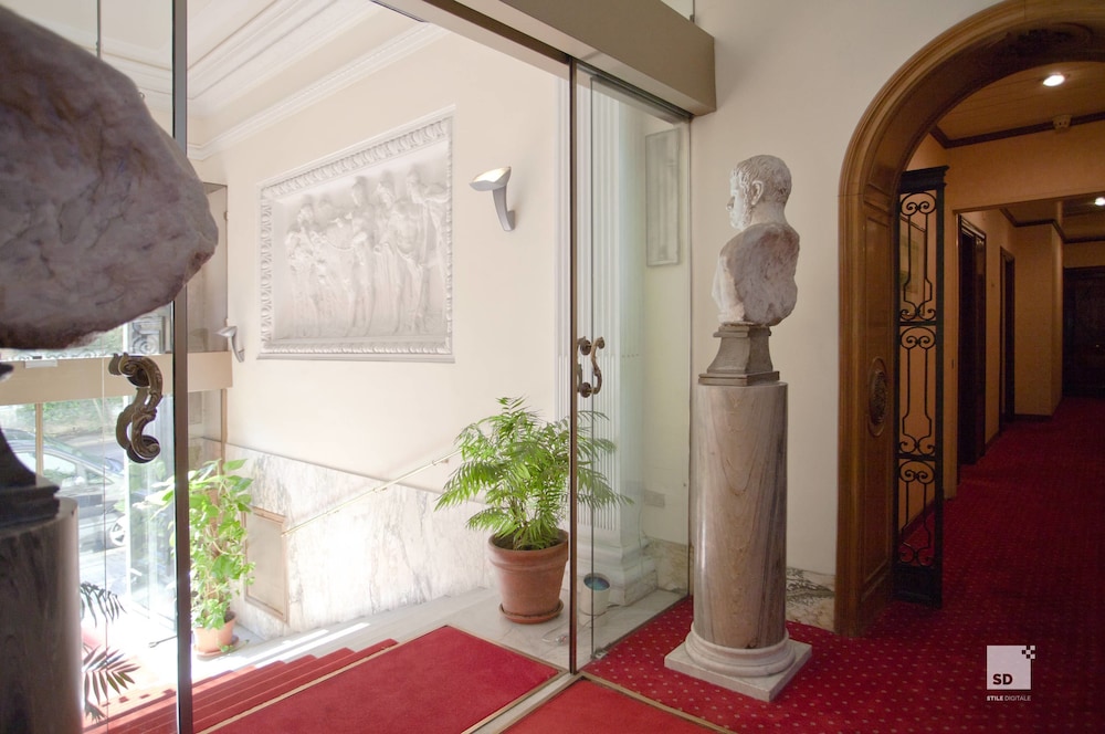 Aldrovandi Residence City Suites 27/75