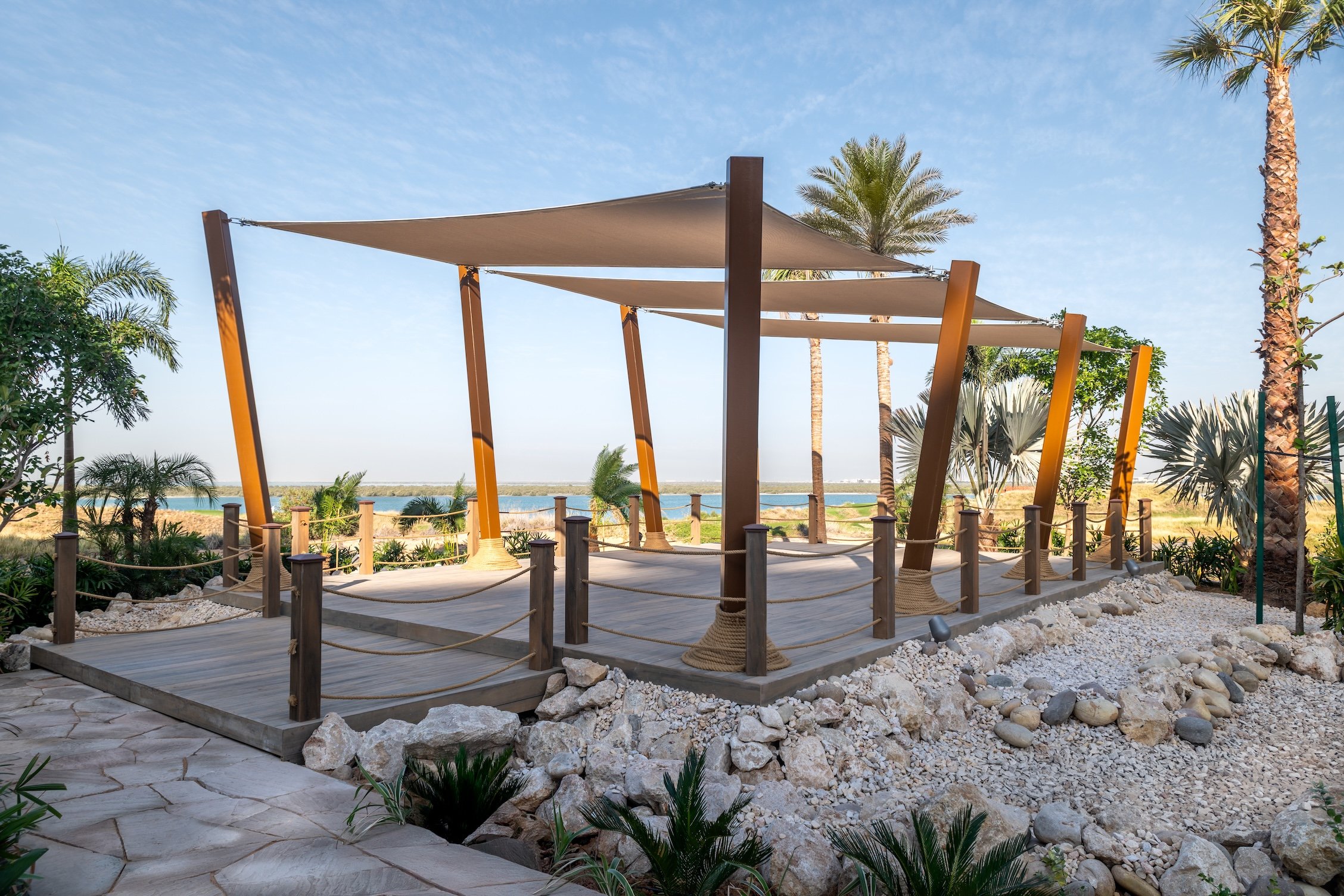 Yas Plaza Bay by IHG 111/114