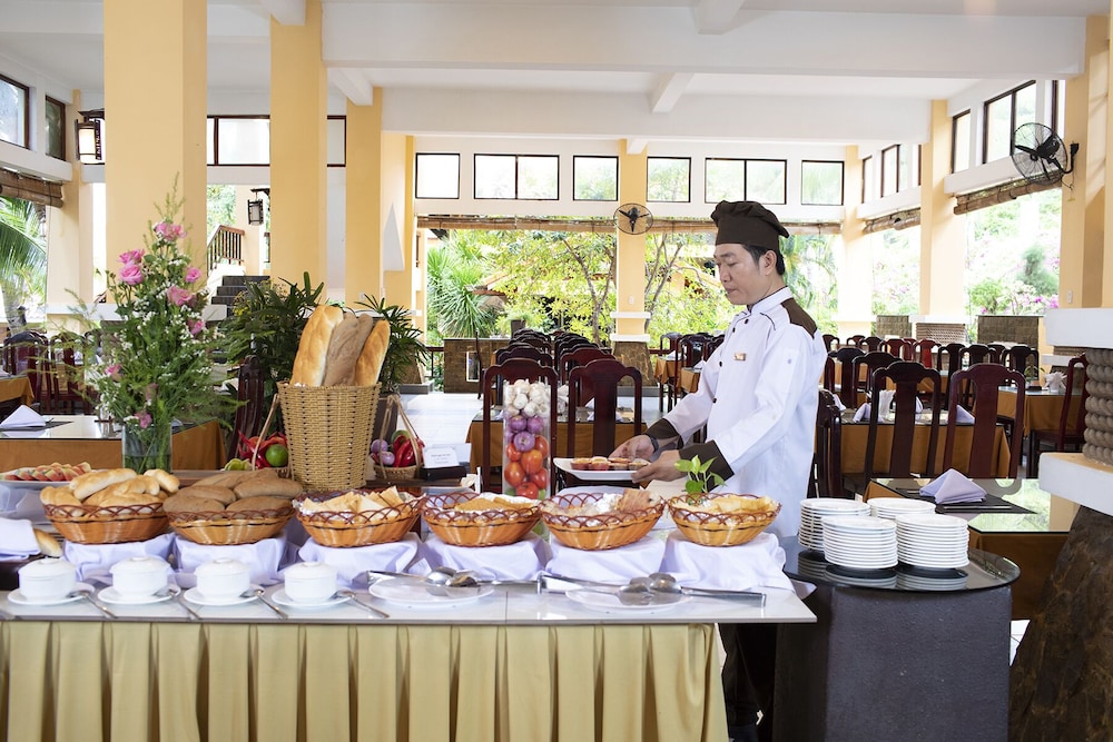 Hon Rom 1 Resort 6/50