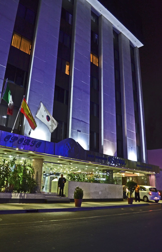 Hotel Estoril 2/17