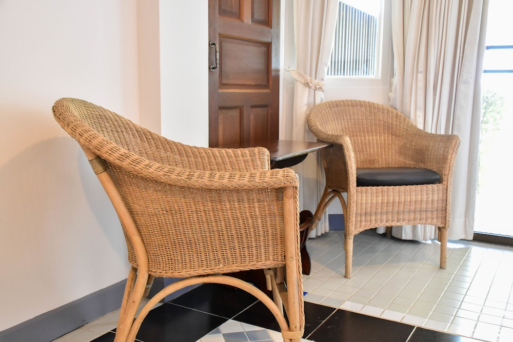 White Sand Beach Hotel Hua Hin 44/70