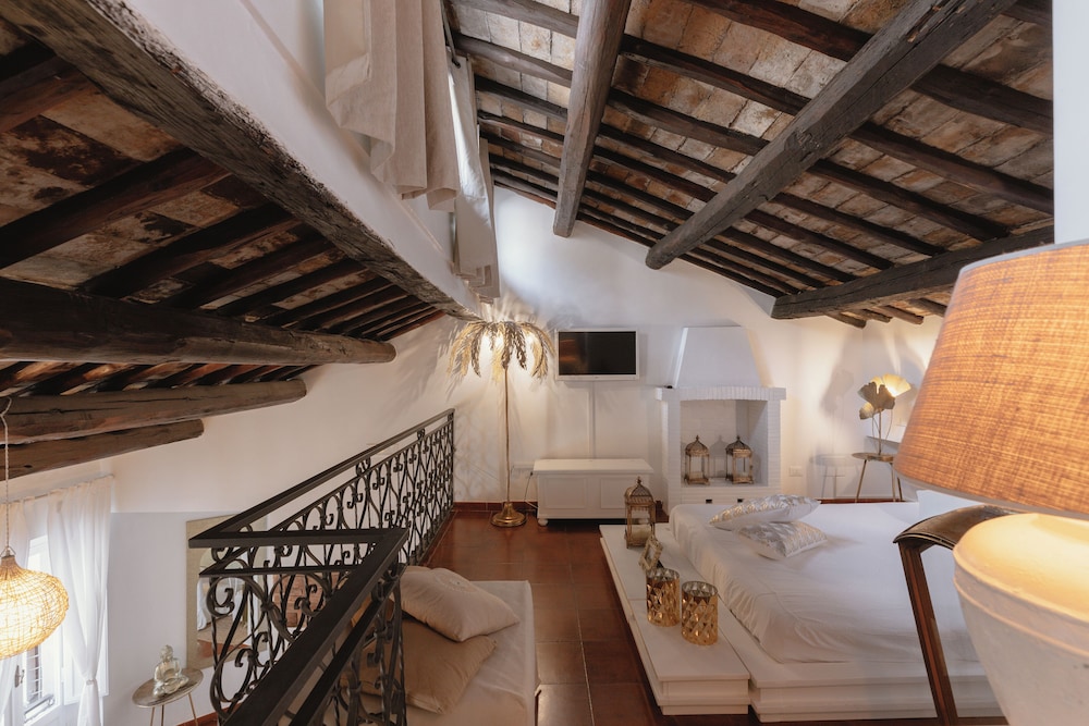 Navona Home 17/50
