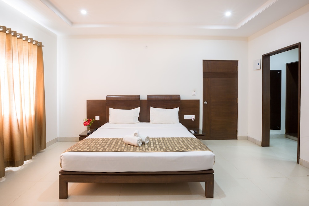 THE SANCTUM SUITES 14/43