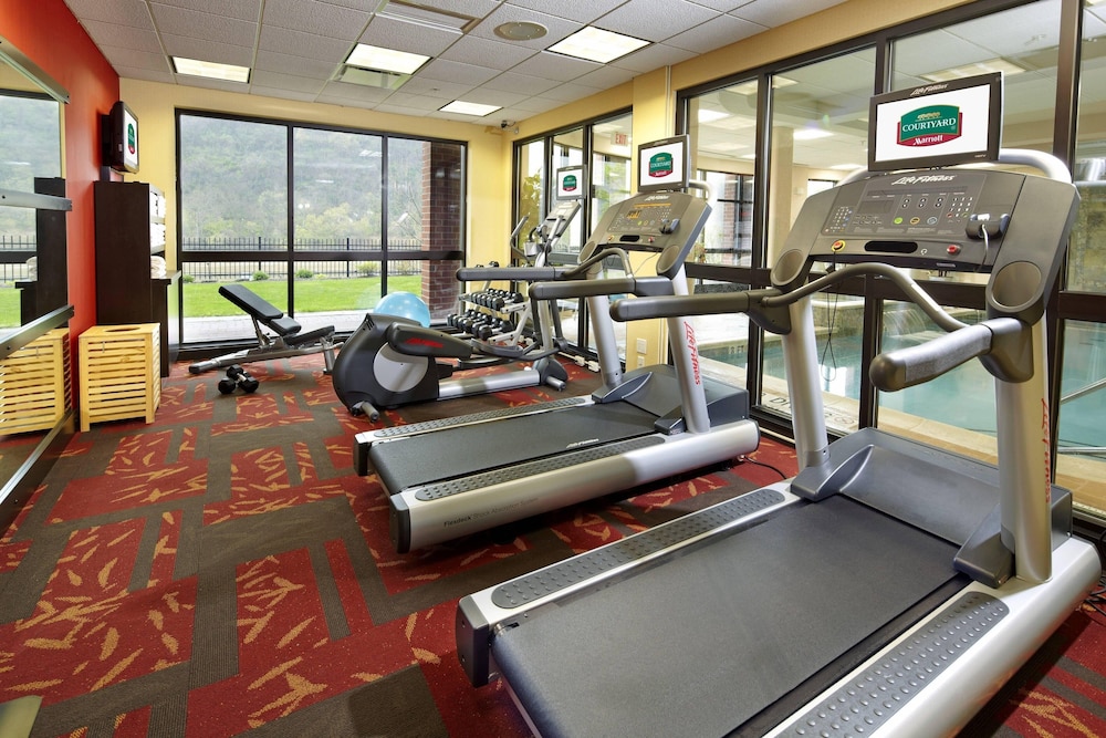 Courtyard by Marriott West Homestead Waterfront 15/26