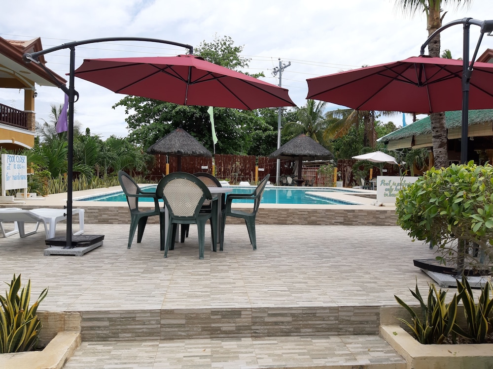 Slam's Garden Resort 40/55