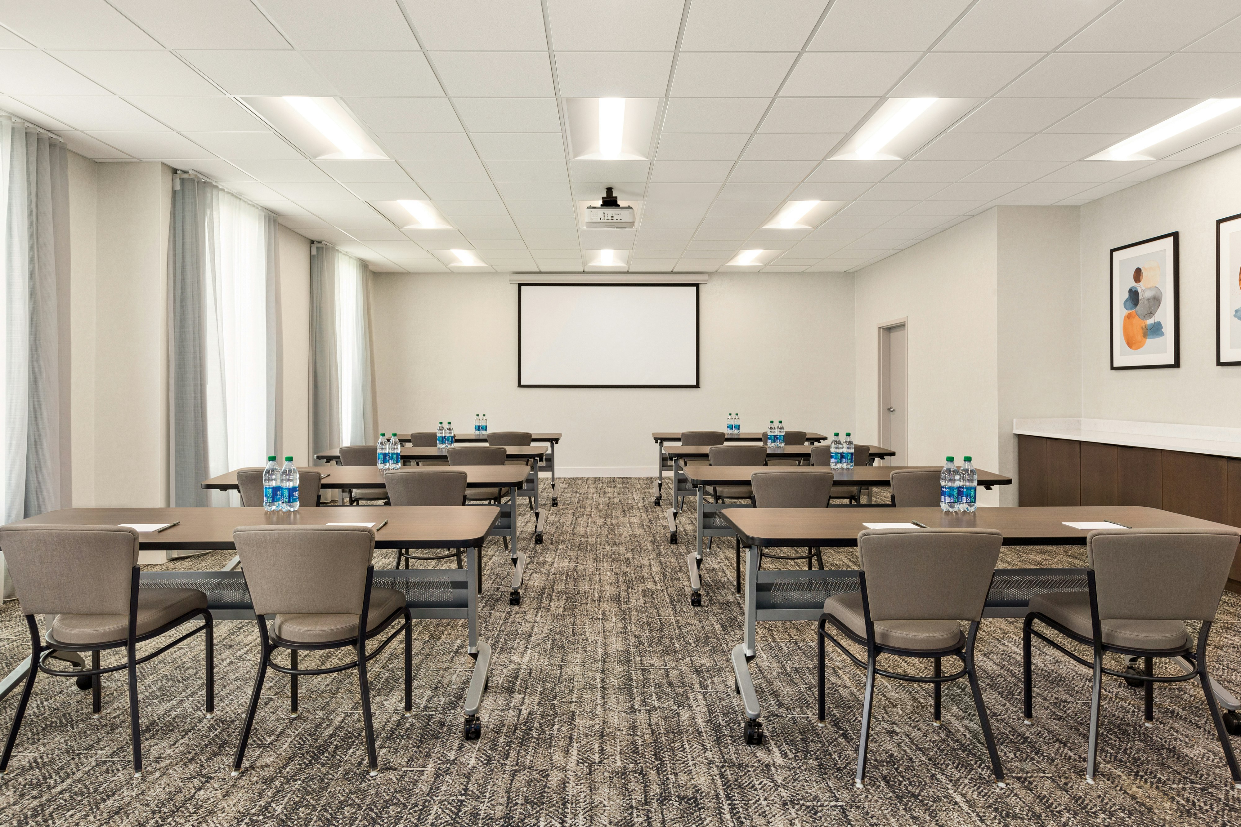 Garner Hotel Houston - Westchase by IHG 43/47