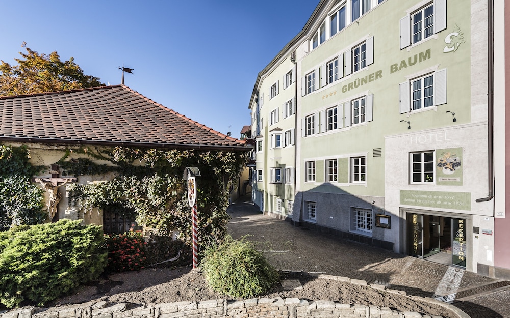 Grunerbaum Hotels 5/69