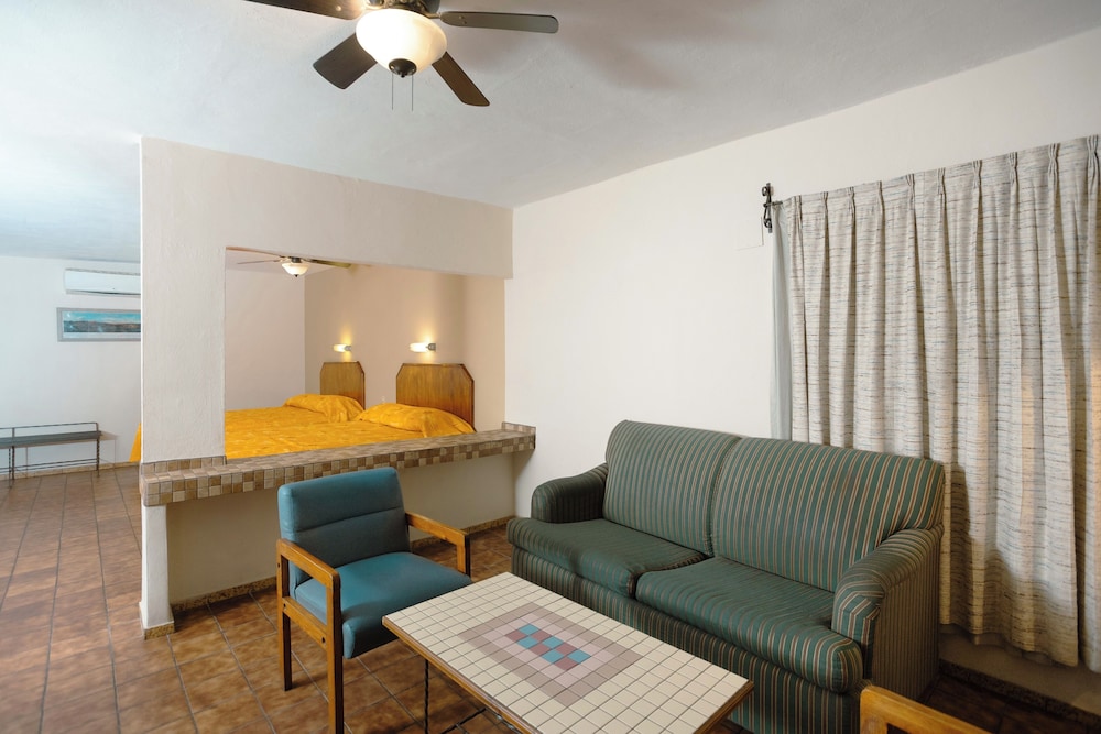 Hotel Suites Kino 49/73