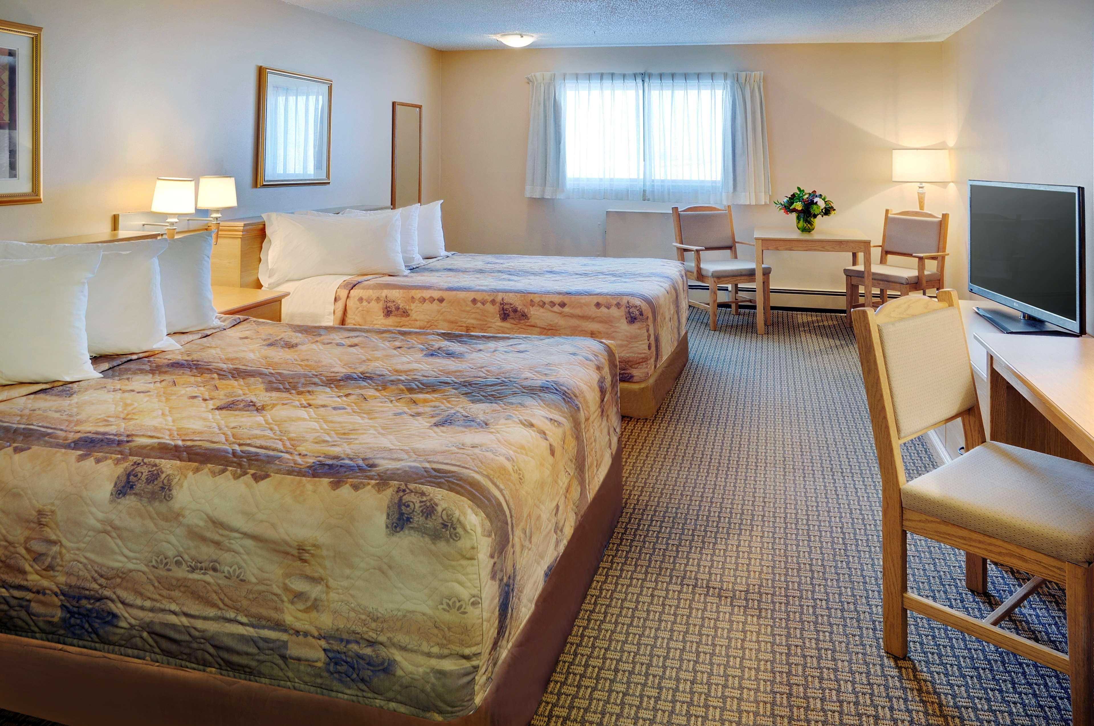 Nova Inn Kindersley 6/20