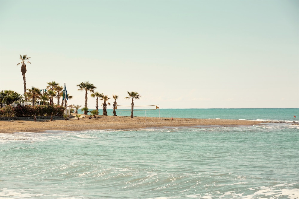 Flora Garden Beach 45/50