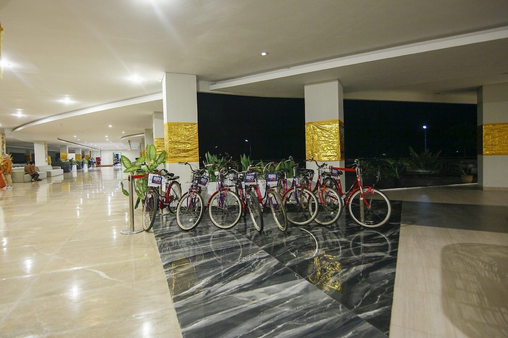 Raja Hotel Kuta Mandalika Resort & Convention 44/64