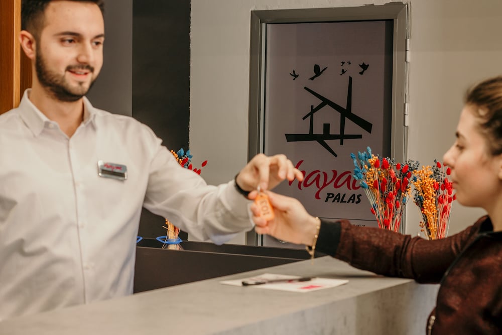 Hayat Palas 6/52