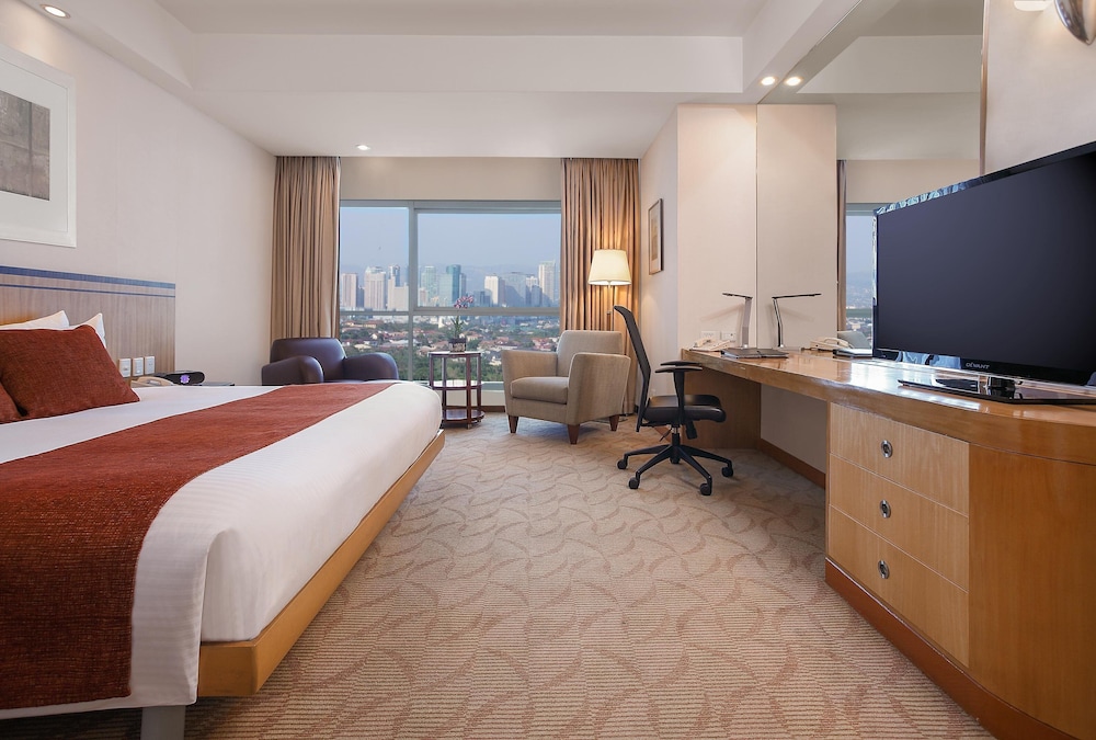 Crowne Plaza Galleria Manila 35/80