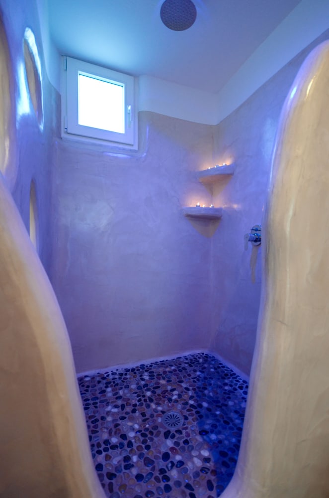 Naxos Island Escape Suites 42/71