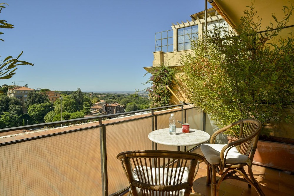 Cacciani Hotel 42/48